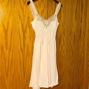 Vintage Van Raalte nylon négligé